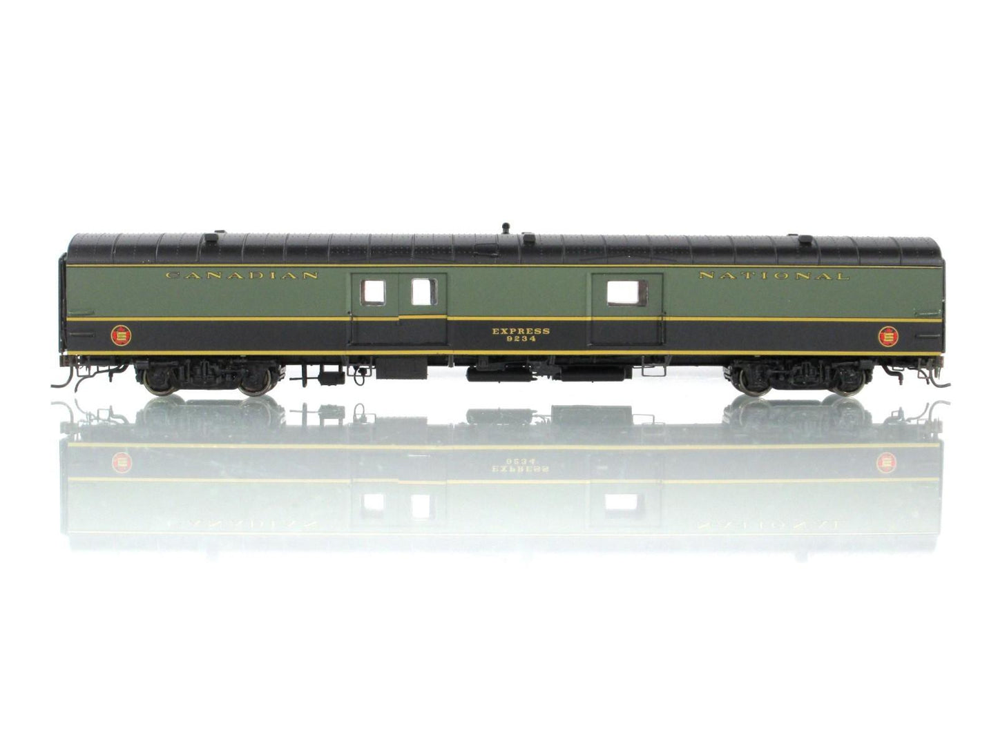 HO Scale ***CANADIAN NATIONAL*** Baggage Express #9234 -- Rapido 106016, Lighted