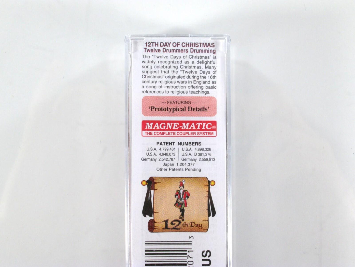 N Scale **TWELVE DRUMMERS DRUMMING* 12 Days Christmas Car -Micro Trains 02100512