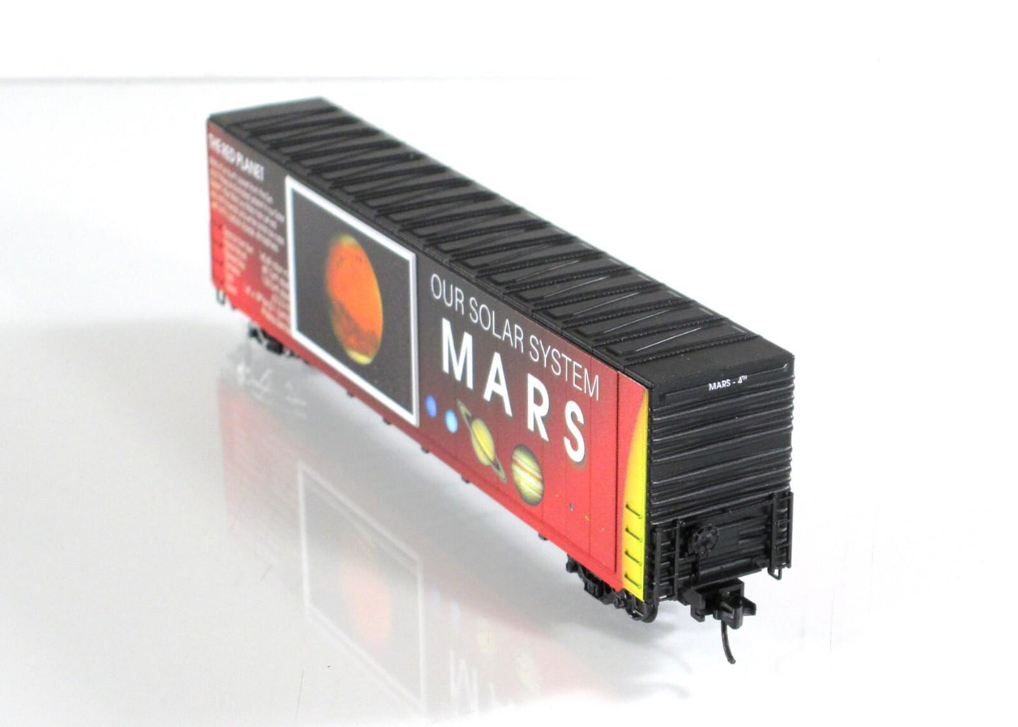 N Scale **MARS** Solar System Series 60' Box Car - Micro Trains 10200834 LIGHTED
