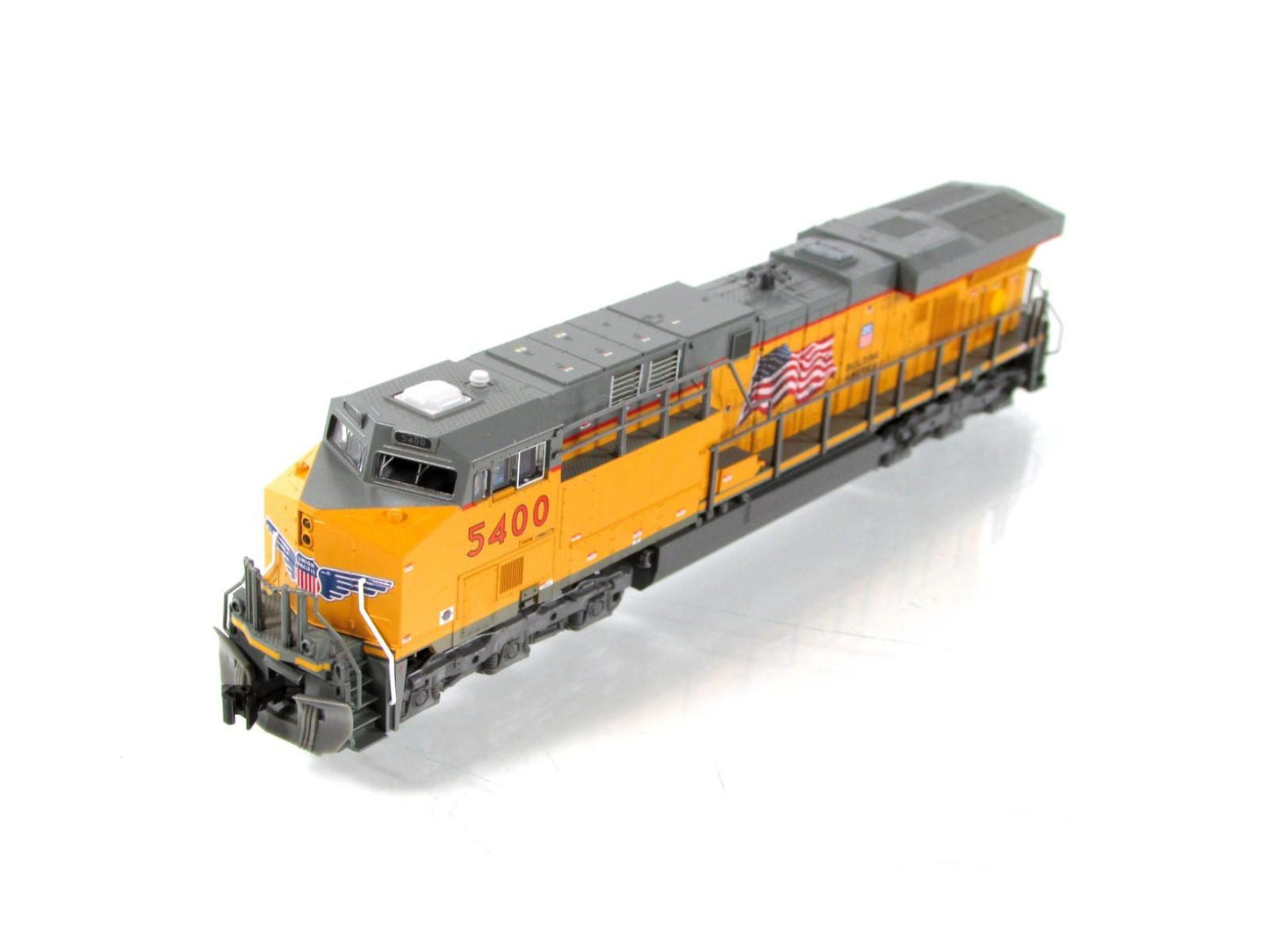 N Scale **UNION PACIFIC** ES44AC, US Flag #5400 - Kato 176-8954-LS, DCC LokSound