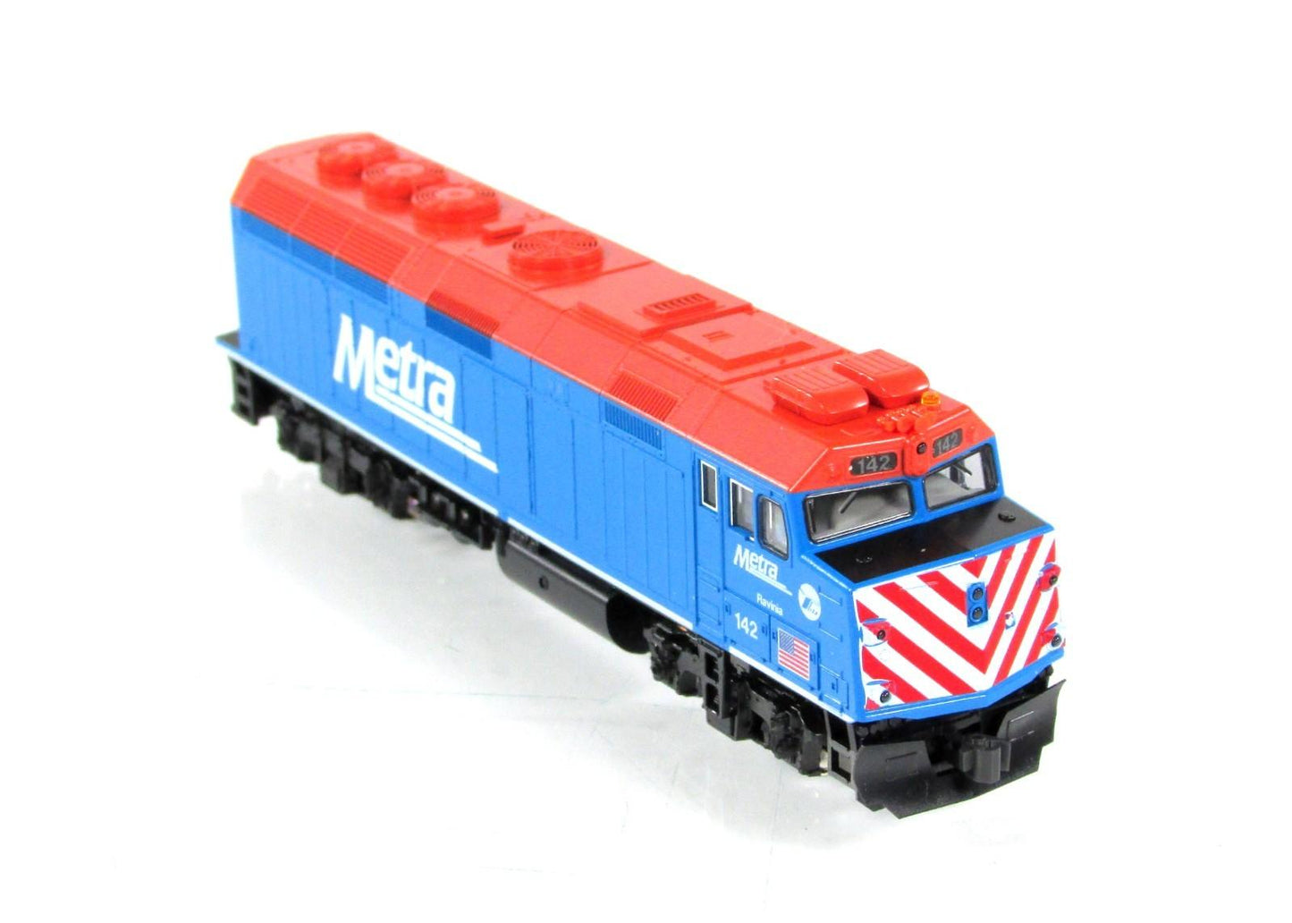 N Scale ***CHICAGO METRA** EMD F40PH **RAVINIA** #142 - Kato 176-9104 *DCC Ready