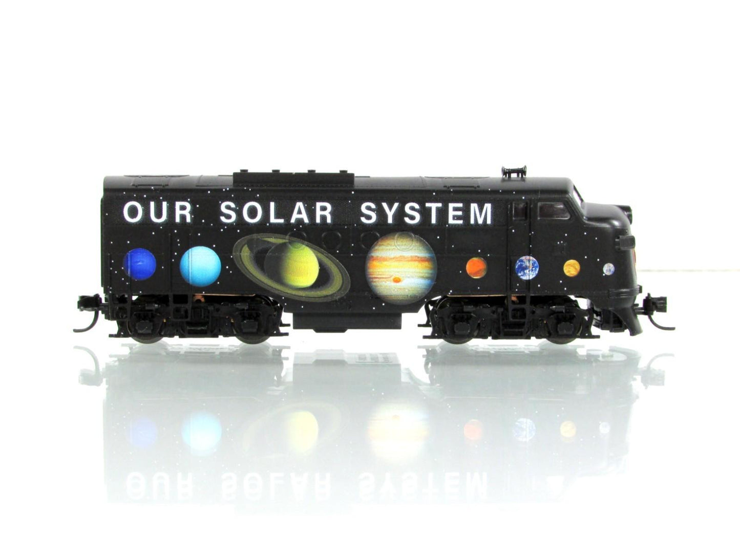 N Scale **SOLAR SYSTEM** FT A-Unit Locomotive - Micro Trains 98701810 *DCC Ready