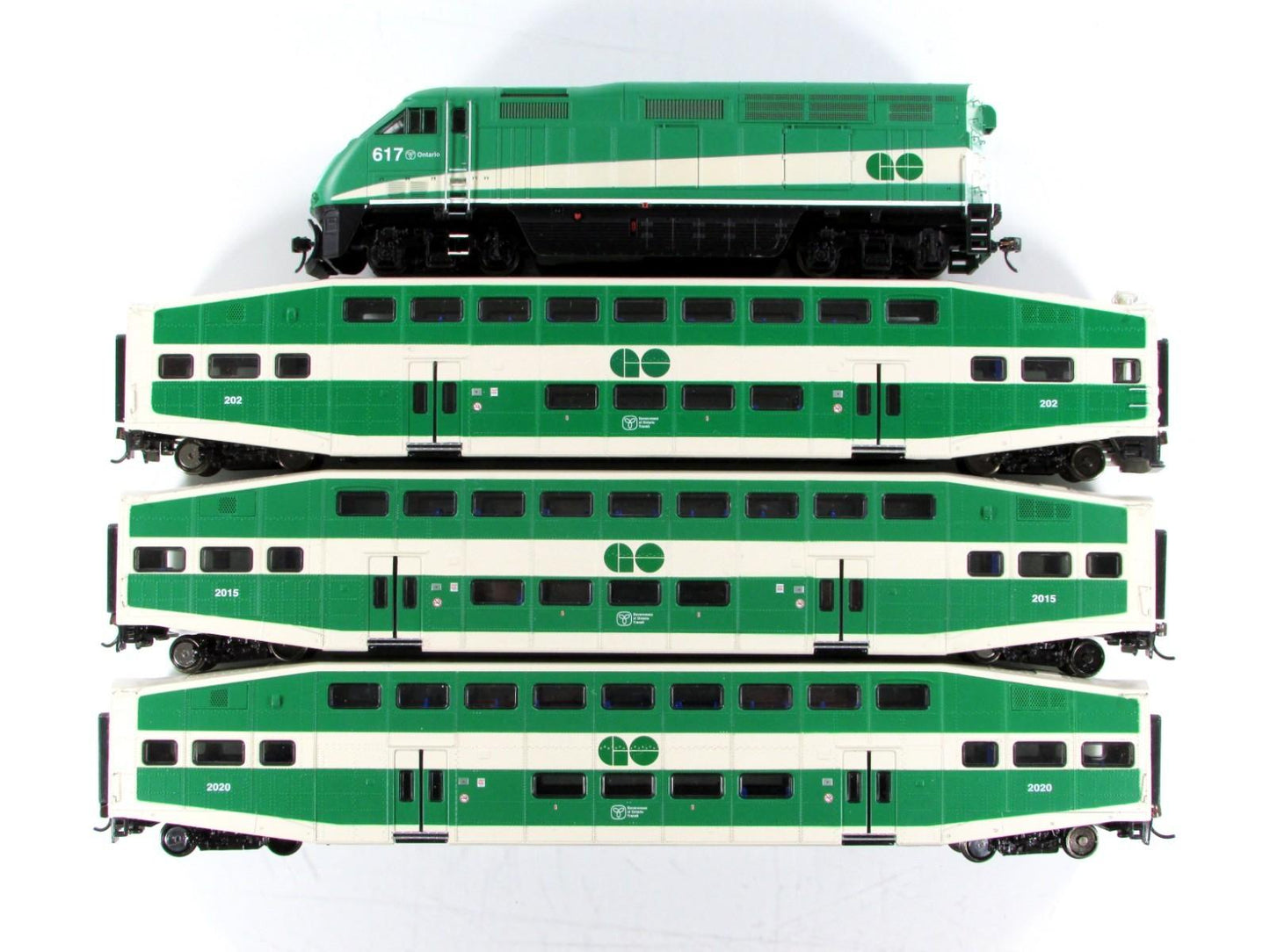 HO Scale **GO TRANSIT** F59PHI #617, Cars #202,2015,2020 -Athearn 25991, DCC Rdy