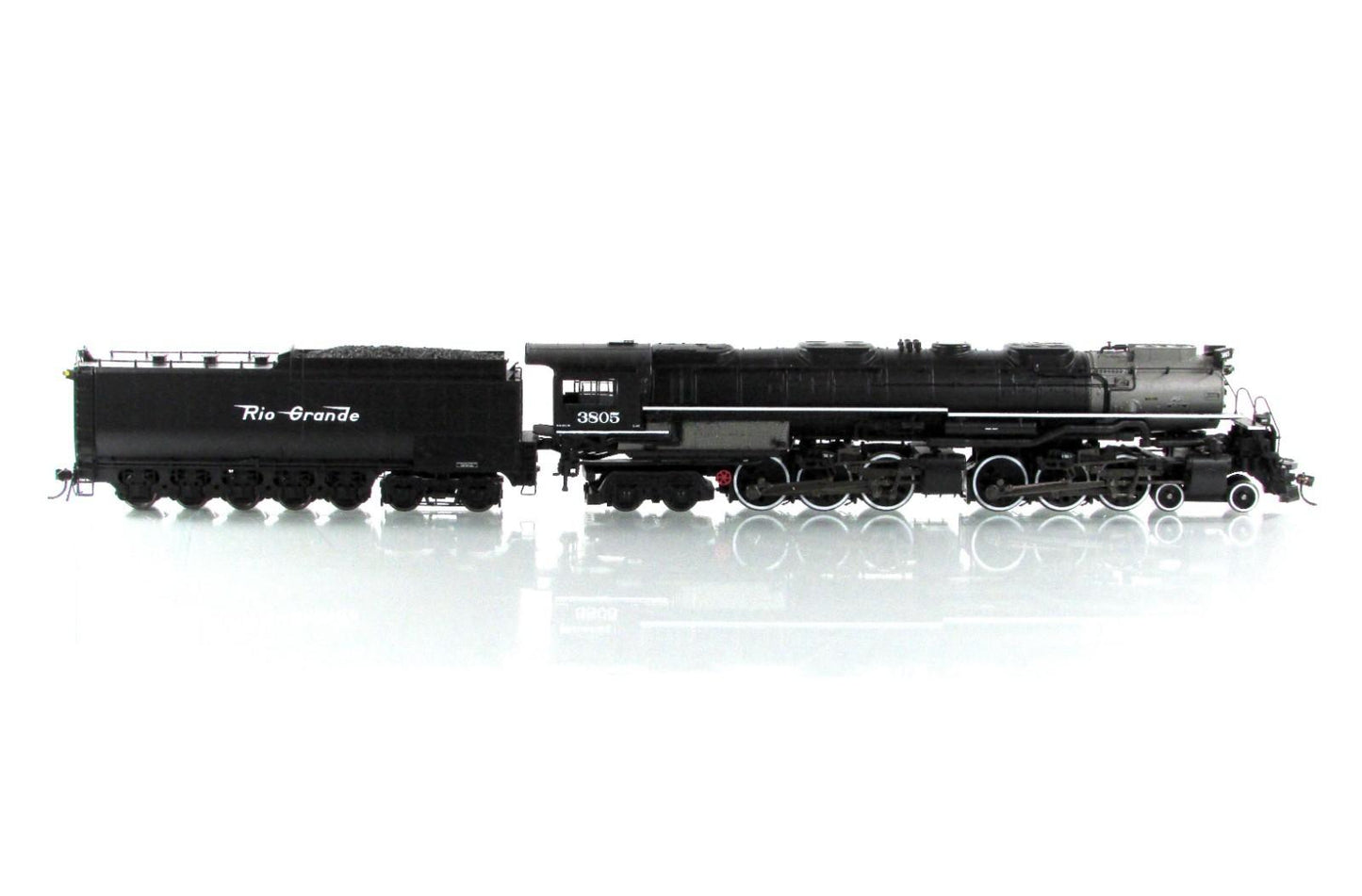 HO Scale **UNION PACIFIC** 4-6-6-4 Challenger #3805 - Broadway 4987 DCC Paragon3