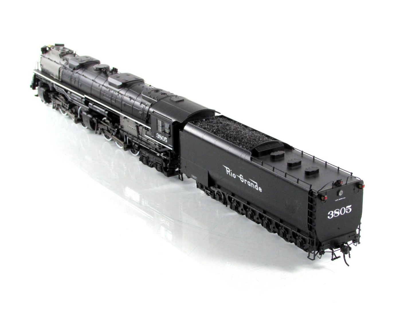 HO Scale **UNION PACIFIC** 4-6-6-4 Challenger #3805 - Broadway 4987 DCC Paragon3