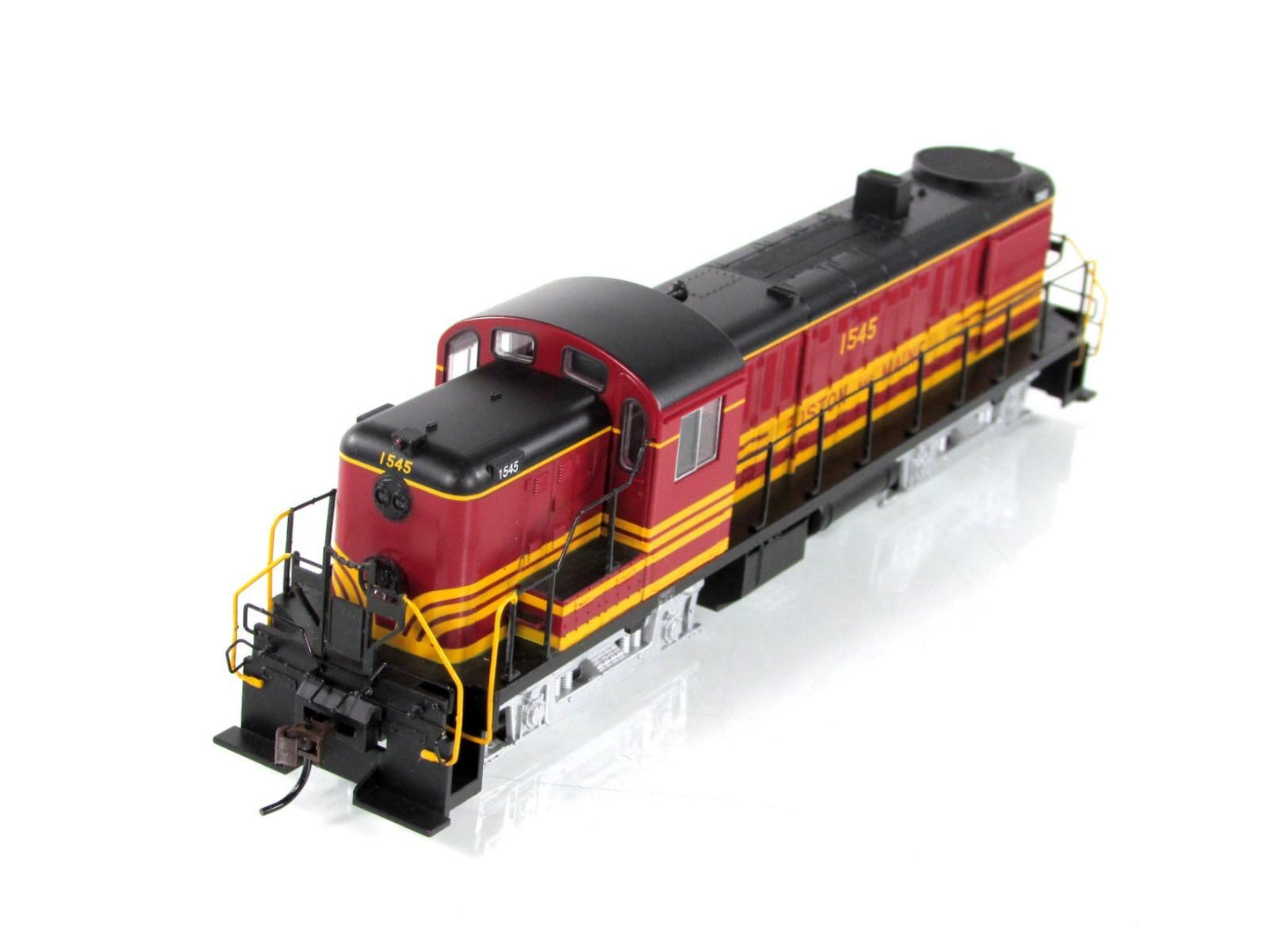 HO Scale ***BOSTON & MAINE*** ALCO RS-3 Locomotive #1545 - Bachmann 64201 w/ DCC