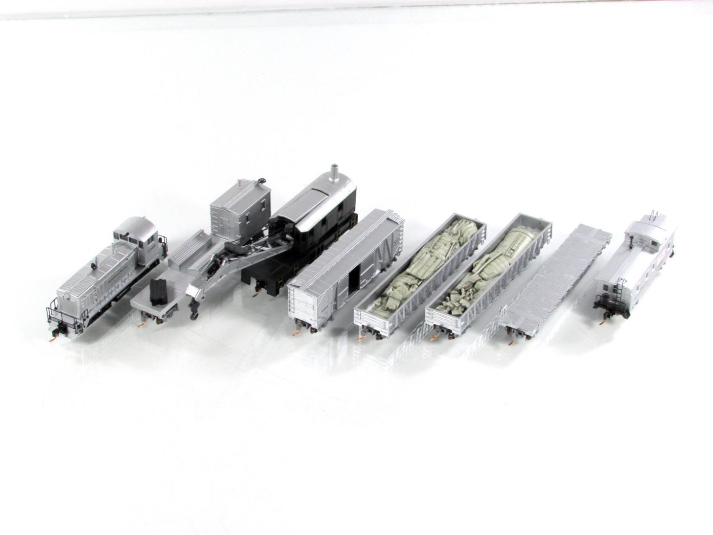 N Scale ***MOW WRECK RECOVERY SET*** SW9 and 7 cars - Micro Trains 99301110 RARE