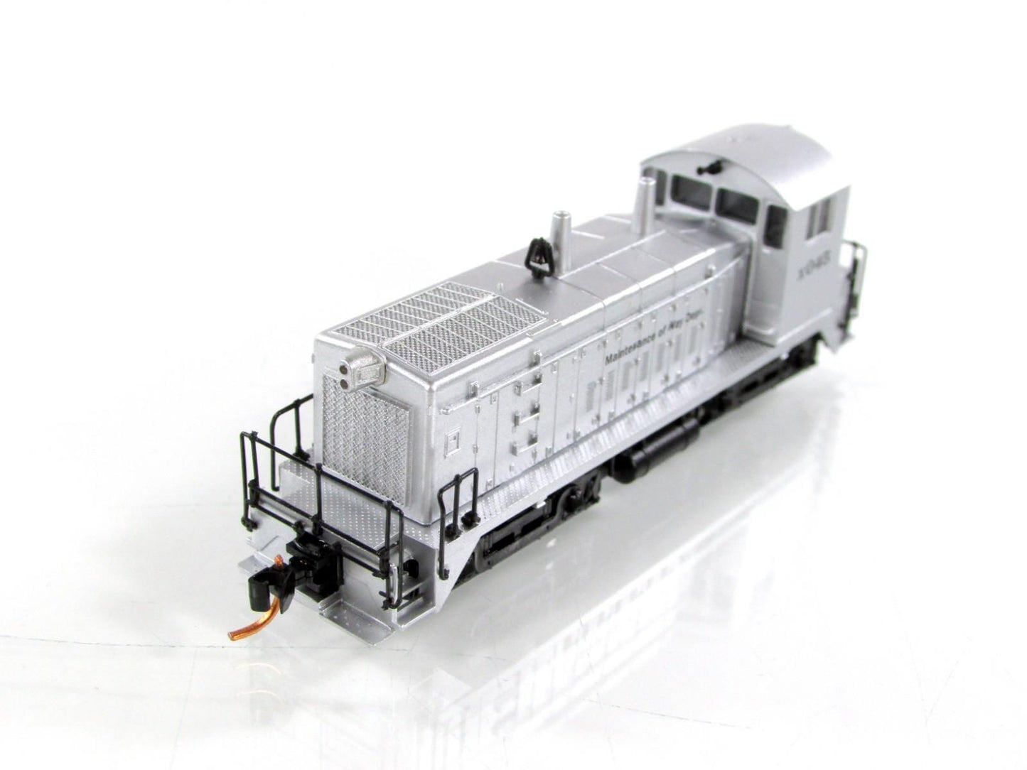 N Scale ***MOW WRECK RECOVERY SET*** SW9 and 7 cars - Micro Trains 99301110 RARE