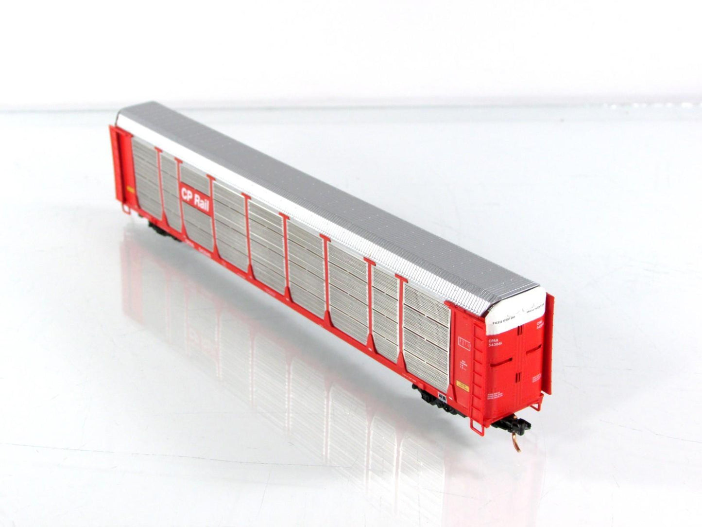 N Scale **CANADIAN PACIFIC** Bi-Level Auto Rack 3-Pack #4 - Red Caboose RM-19221