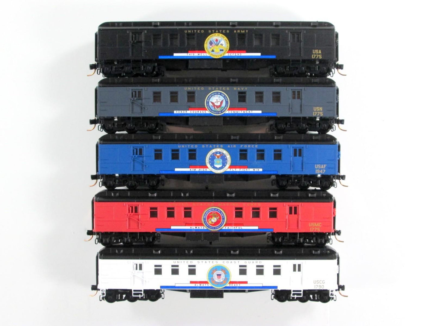 N Scale **VETERAN'S TRIBUTE** RPO Passenger 5-Set - Micro Trains 99321140 **RARE