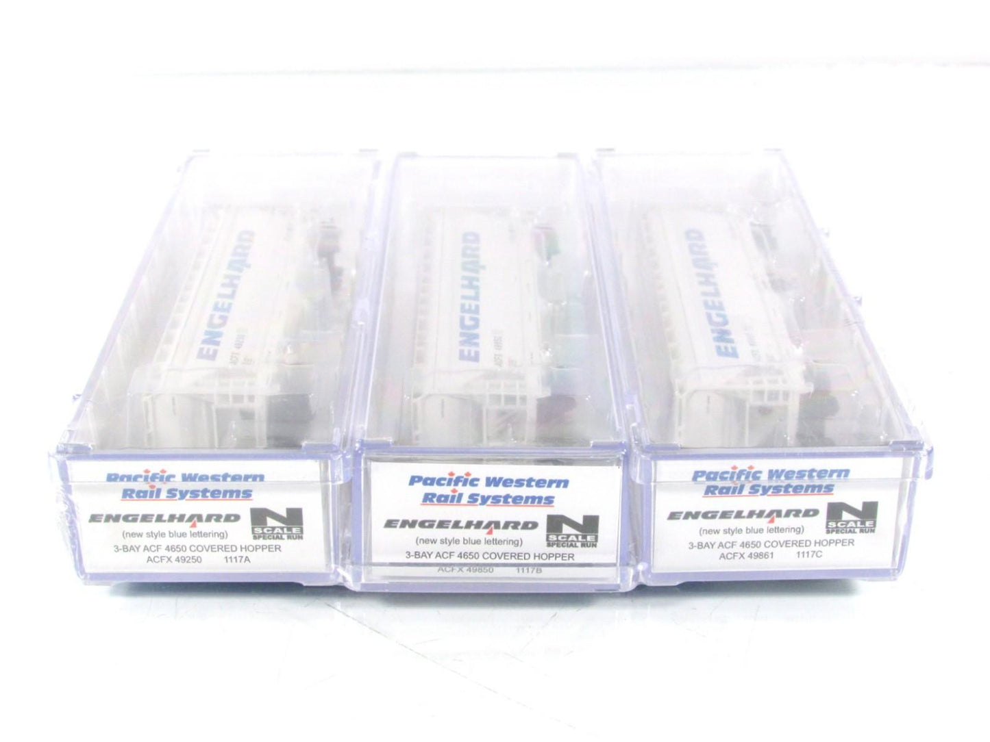 N Scale **ENGELHARD** Covered Hopper 3-Set #1 - Intermountain PWRS Special *RARE