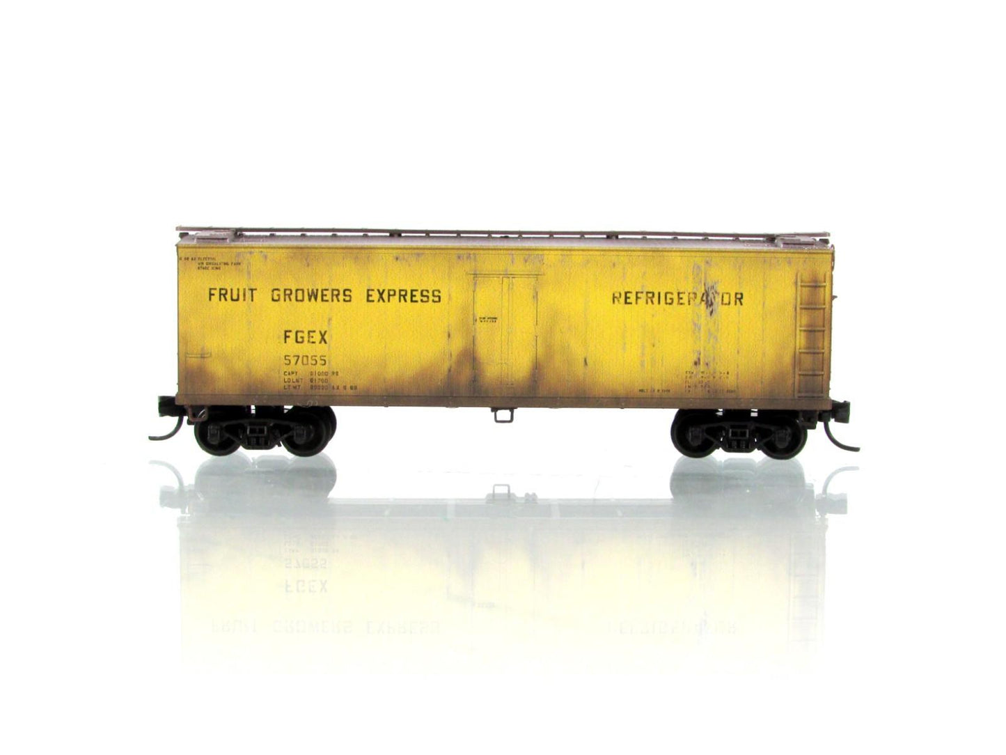 N Scale ***FRUIT GROWERS EXPRESS*** 40' Reefer 8-Pack ---- Micro Trains 99305824