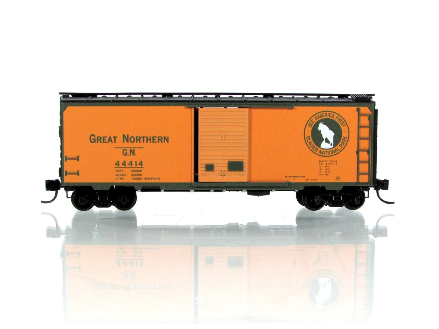 N Scale ***GREAT NORTHERN*** 40 Box Car 8-Pack ---- Micro Trains 99300820