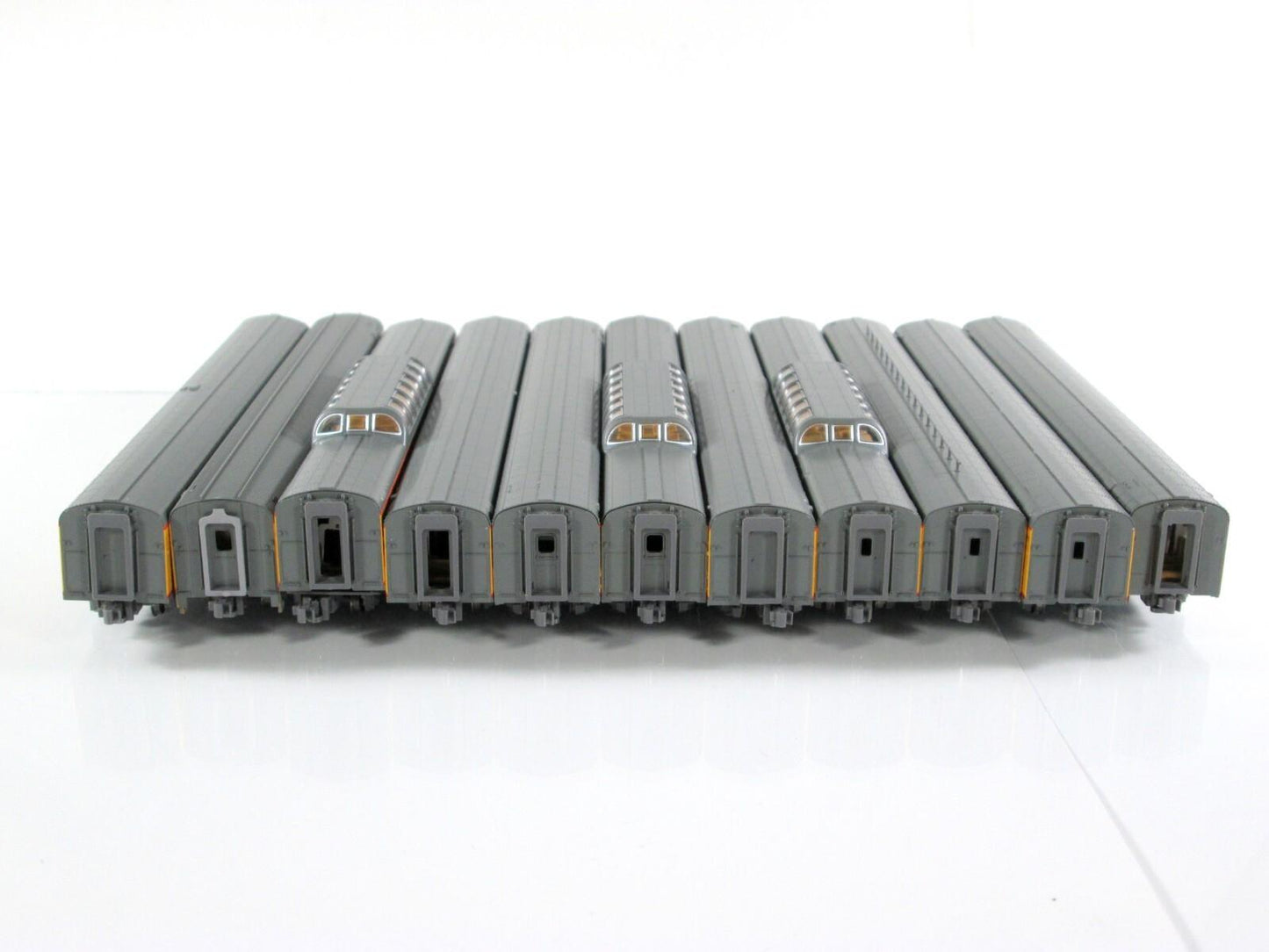 N Scale **UNION PACIFIC CITY of LOS ANGELES* 11-Car Passenger Set - Kato 106-088