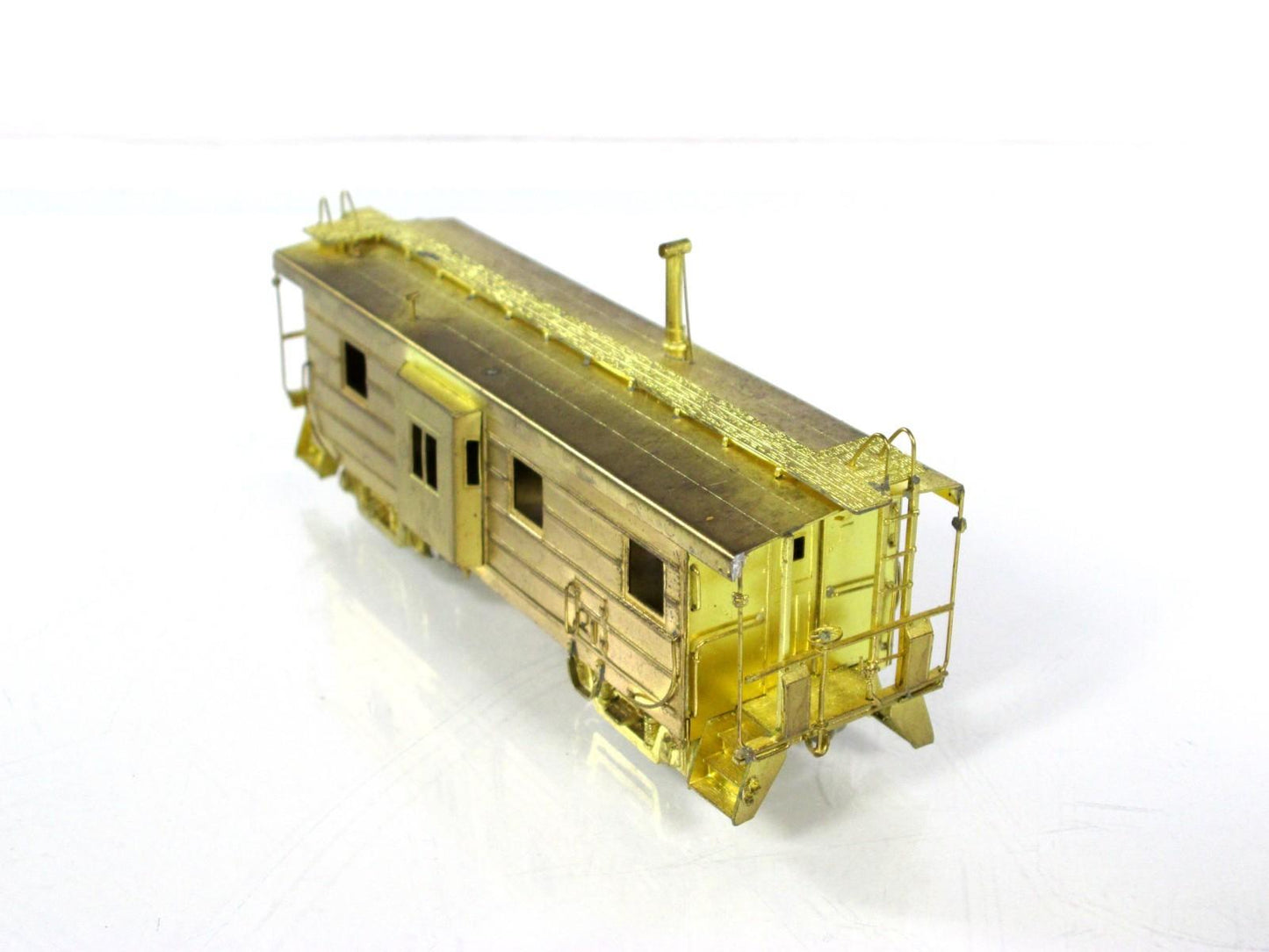 N Scale BRASS ***Milwaukee Road*** Bay Window Caboose -- Overland OMI-1185, Ajin