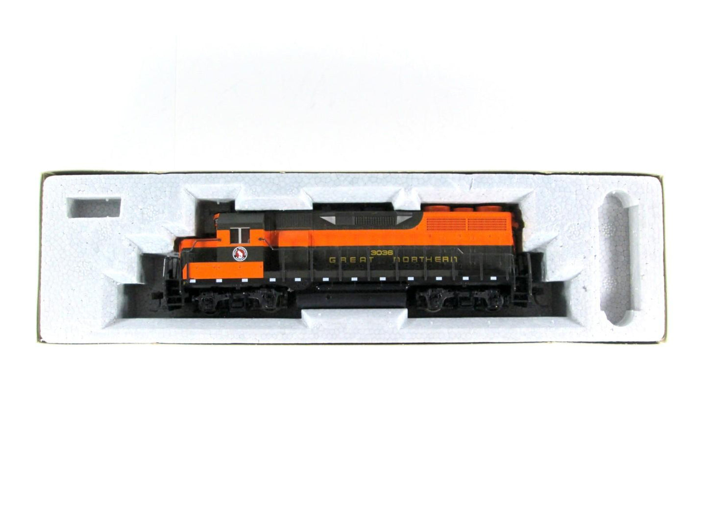 HO Scale ***GREAT NORTHERN*** SD35 Phase 1, GN 3006 -- Kato 37-3003, DCC Ready