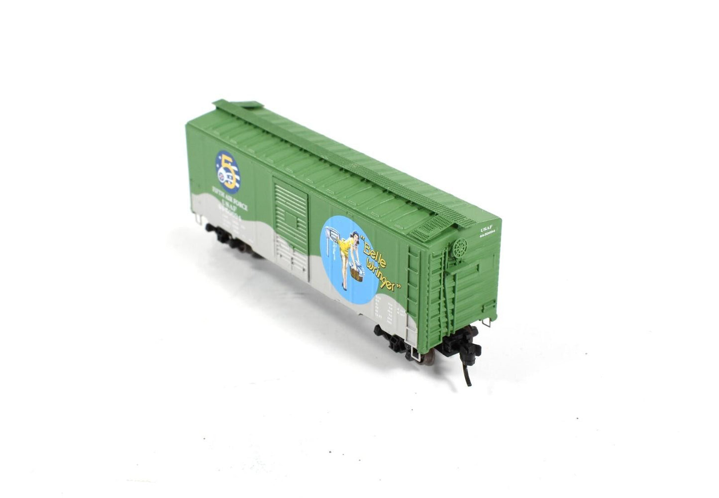 N Scale ***WWII USAF*** B-24 J Liberator "Belle Wringer" Box Car - DELUXE 240161