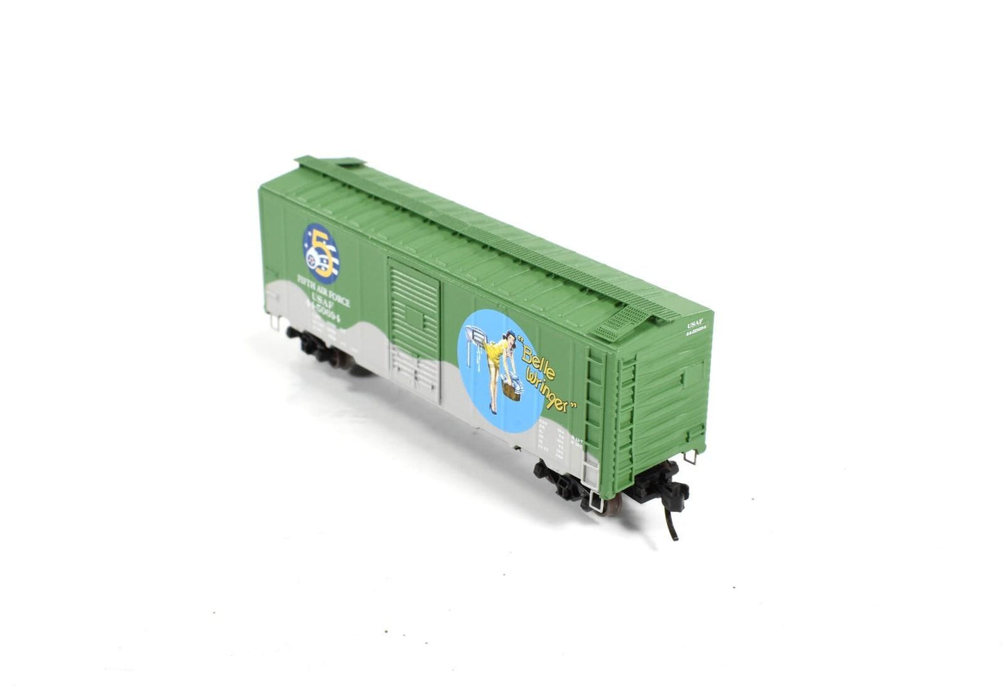 N Scale ***WWII USAF*** B-24 J Liberator "Belle Wringer" Box Car - DELUXE 240161