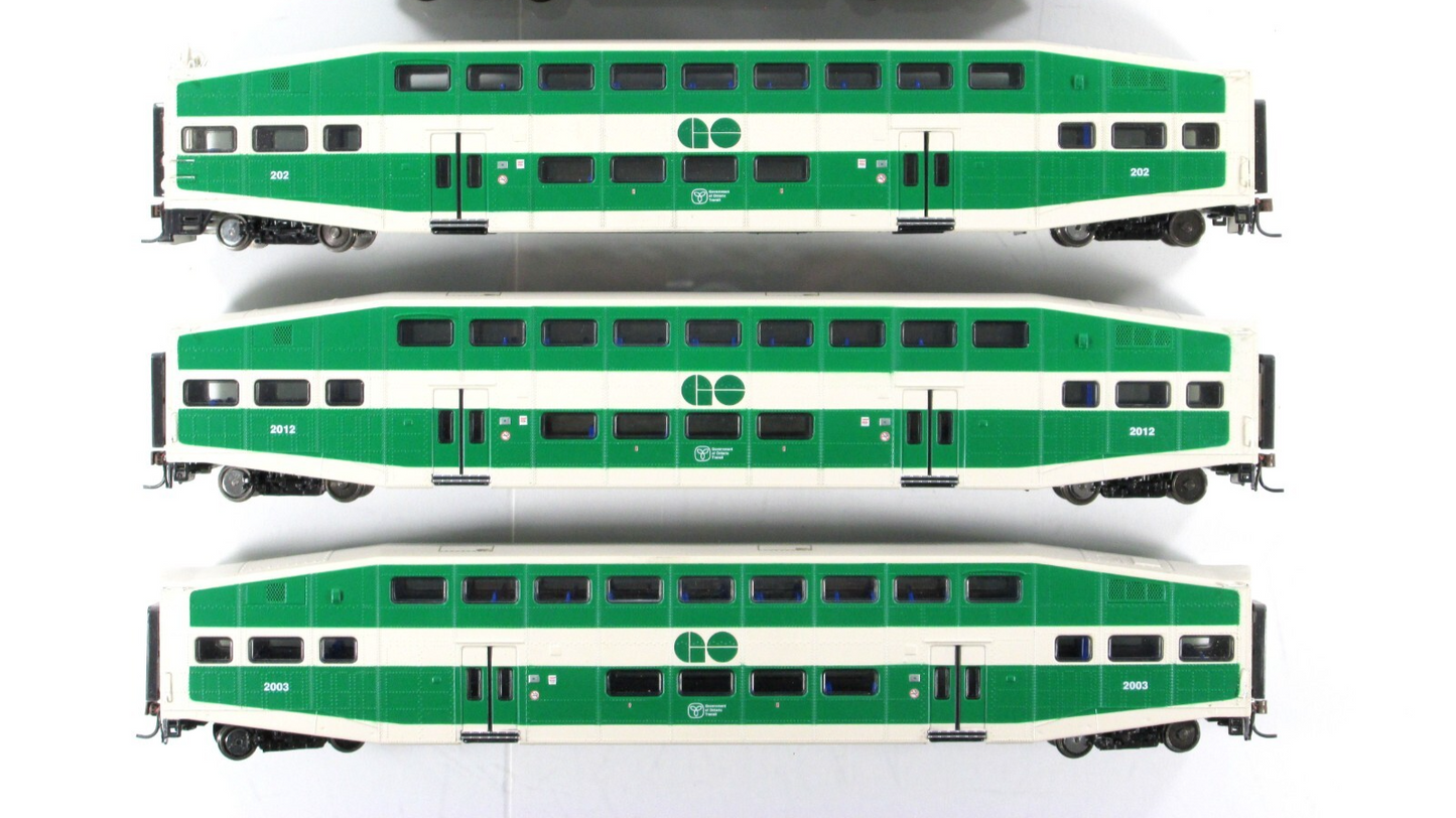 HO Scale ***GO TRANSIT** Bombardier Passenger Set #202,2003,2012 - Athearn 25991