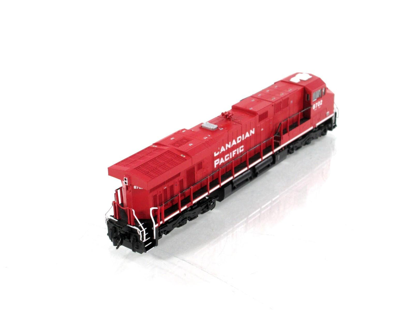 N Scale **CANADIAN PACIFIC** ES44AC Locomotive #8702 - Fox Valley 70171, DCC Rdy