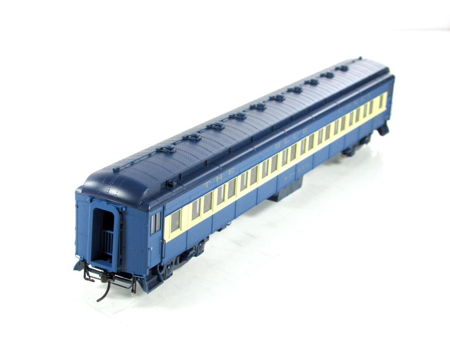 HO Scale ***CNJ BLUE COMET*** 80' Coach *HOLMES* ------- Broadway 6436, Lighted