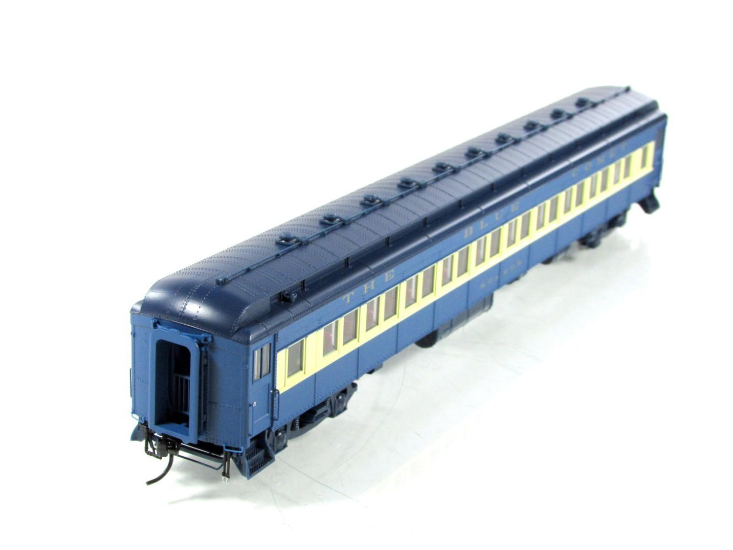 HO Scale ***CNJ BLUE COMET*** 80' Coach *HOLMES* ------- Broadway 6436, Lighted