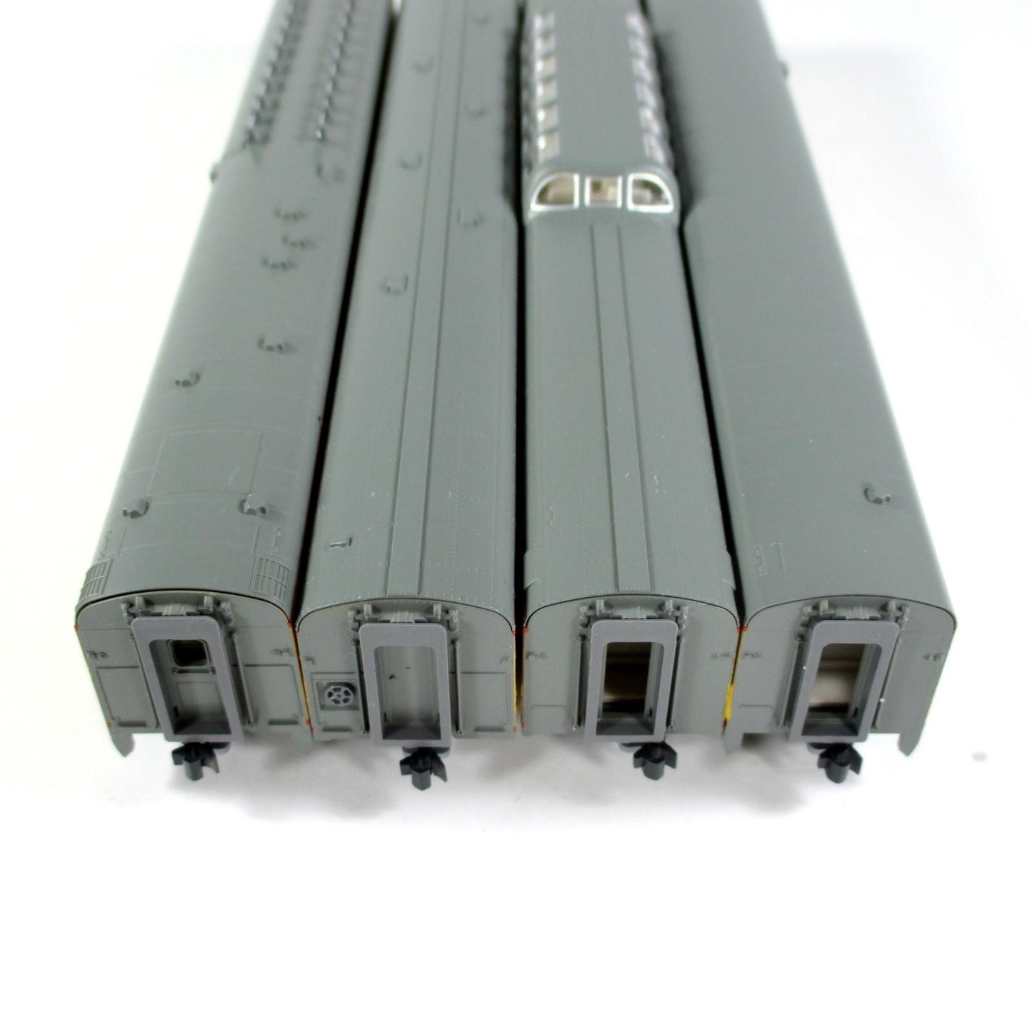N Scale ***UNION PACIFIC** Smoothside Passenger Car 4-Pack Set B - Kato 106-1055