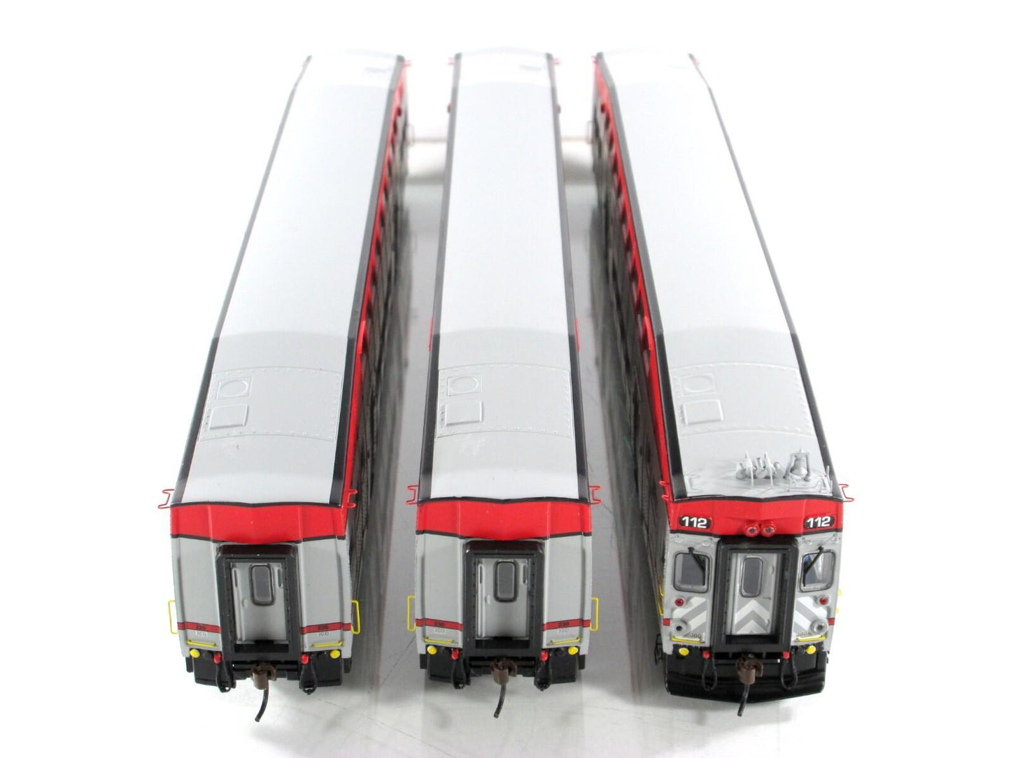 HO Scale ***CALTRAIN*** Bombardier Passenger Set #112, 225, 230 -- Athearn 25909