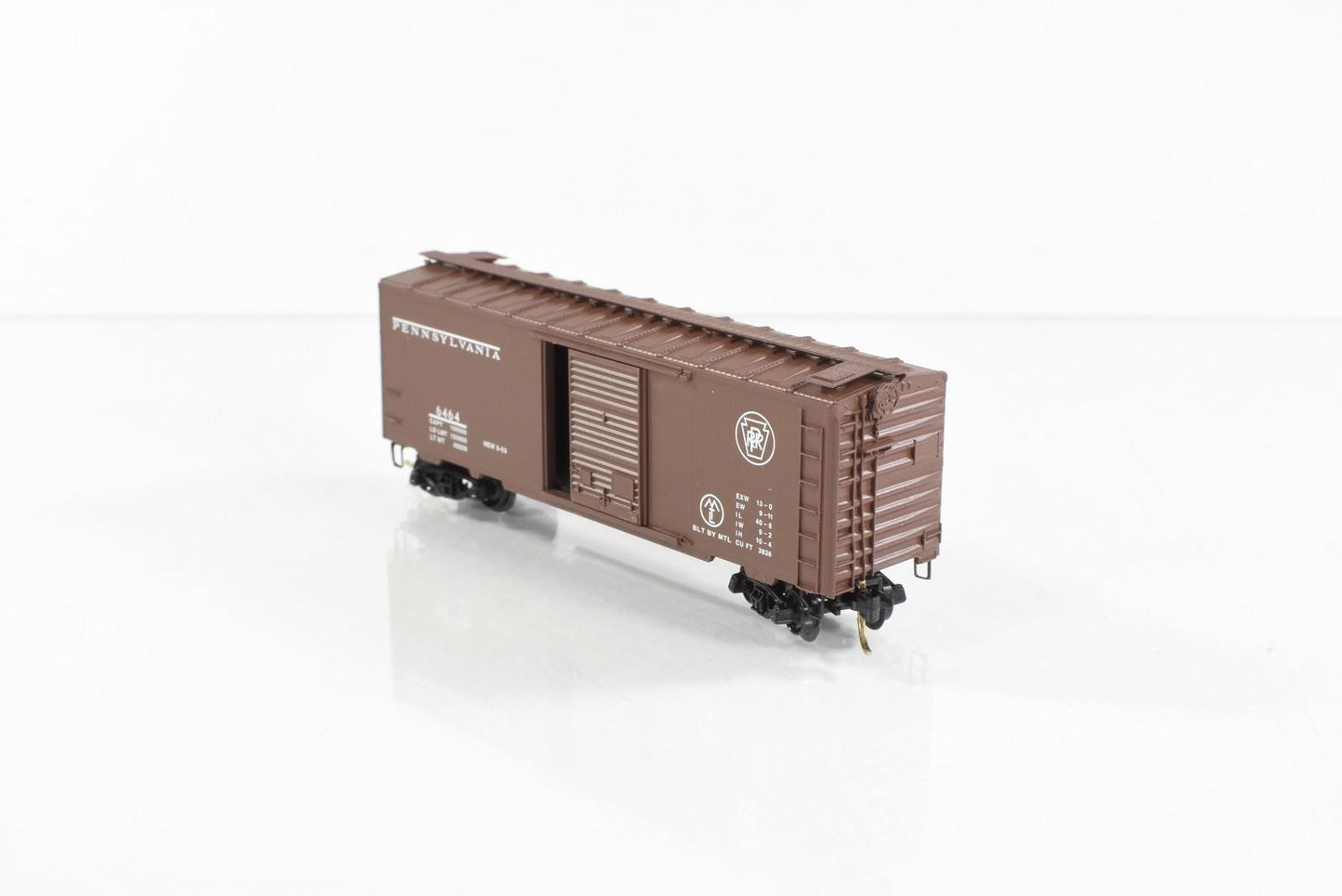 N Scale **PENNSYLVANIA** Box Car - Micro Trains / Lowell Smith / Lionel 6464-200