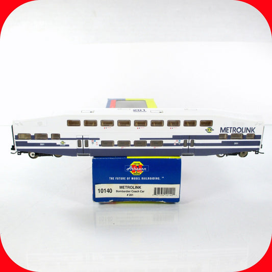 N Scale ***METROLINK*** Bi-Level Bombardier Passenger Coach #201 - Athearn 10140