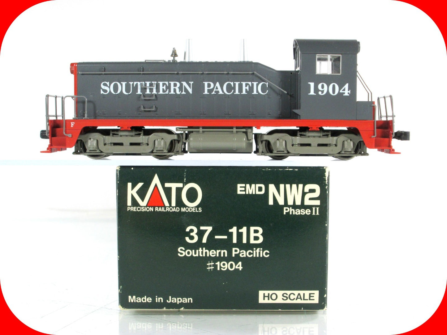 HO Scale ***SOUTHERN PACIFIC*** NW2 Phase II Locomotive, SP 1904 --- Kato 37-11B