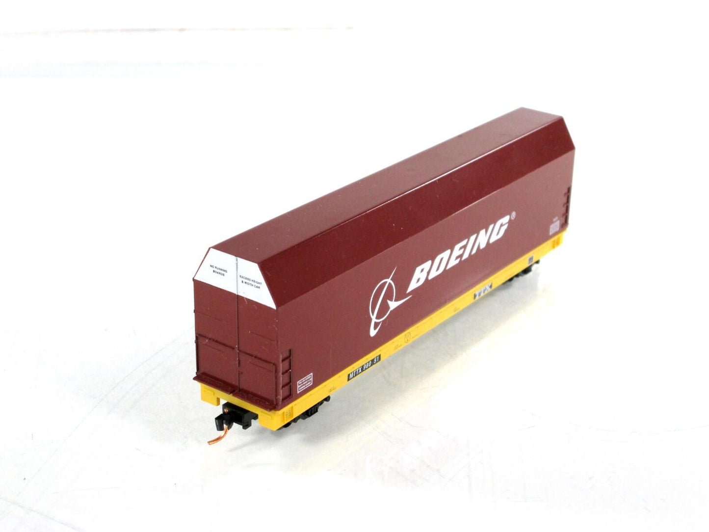 N Scale ***BOEING SKYBOX*** on Flat Car, TTX  98051 - Hubert's / LBF,  MTL Cplrs