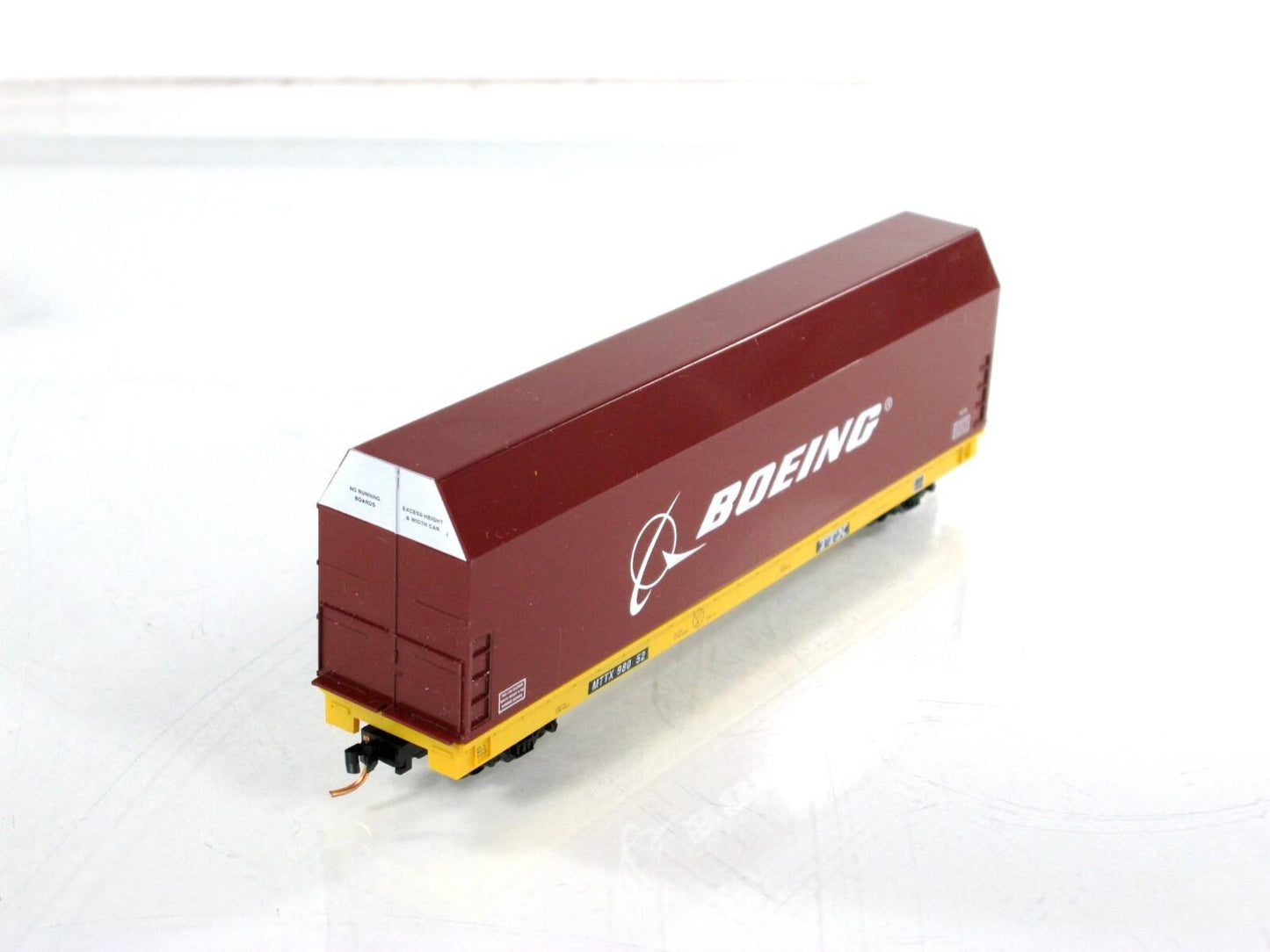 N Scale ***BOEING SKYBOX*** on Flat Car, TTX  98052 - Hubert's / LBF,  MTL Cplrs