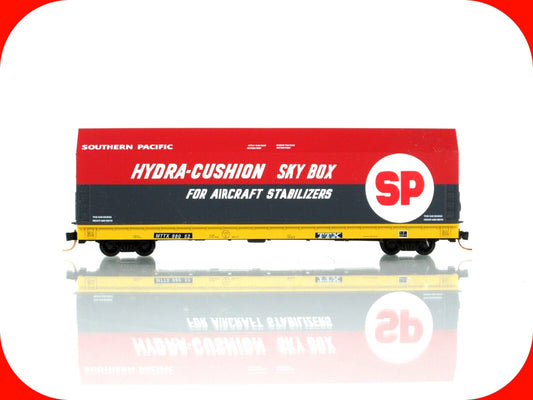 N Scale ***HYDRA-CUSHION SKYBOX*** on Flat Car, SP--TTX  98052 - LBF,  MTL Cplrs