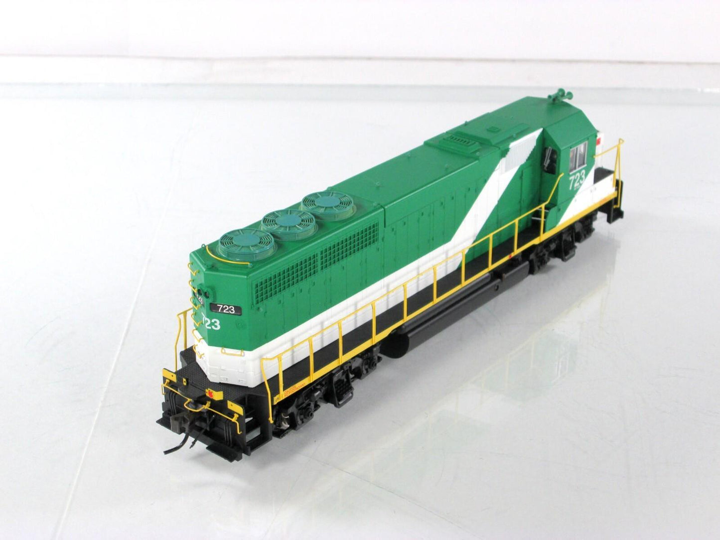 HO Scale **GO TRANSIT** GP-40 Locomotive #723 - Atlas, True Line Trains, DCC Rdy