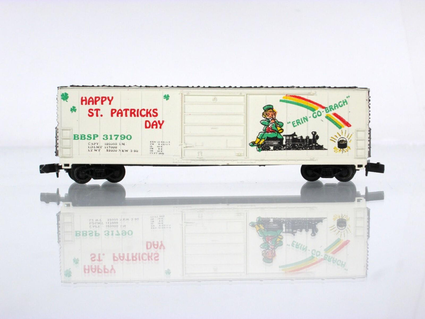 N Scale **HAPPY ST PATRICK'S DAY** 50' Box Car, #31790, Bev-Bel / Life-Like 2171
