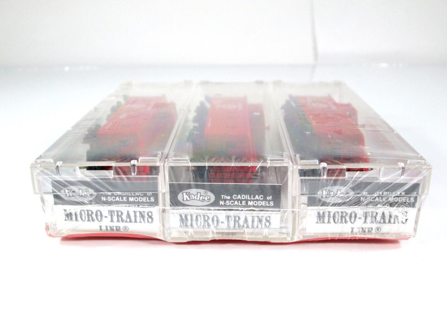 N Scale ***SEABOARD*** 34' Wood Caboose 3-Pack - Kadee Micro Trains 51022 **RARE