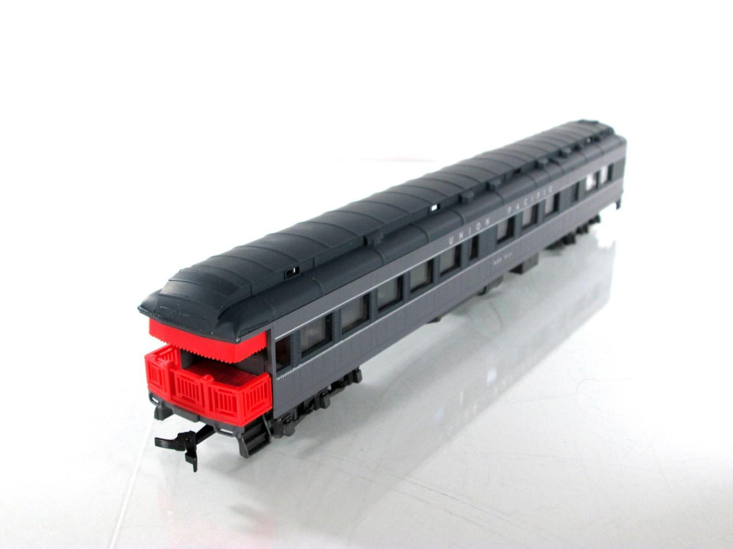 HO Scale ***UNION PACIFIC OVERLAND GRAY** Heavywt Passenger 6-Car Set - IHC 9222