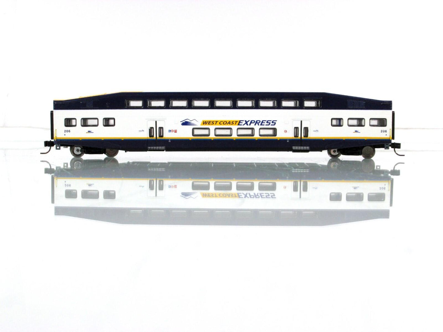 N Scale ***WEST COAST EXPRESS*** Bombardier Coach Car #206 ------- Athearn 24422