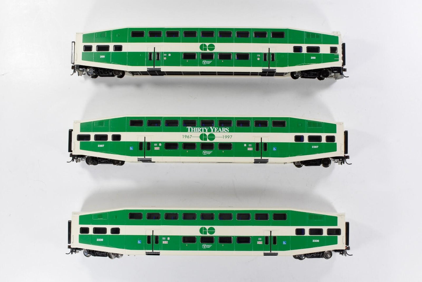 HO Scale ***GO TRANSIT*** Bombardier Passenger Set #200,2307,2330 --Athearn 2581