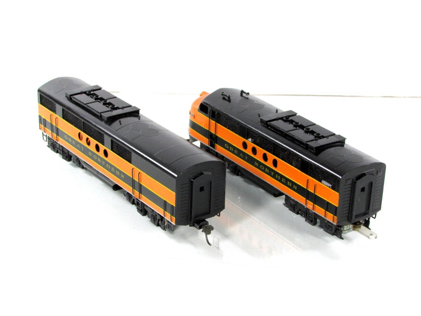 HO Scale BRASS *GREAT NORTHERN* FT AB - HALLMARK, Professional Paint, Knuckle Cp