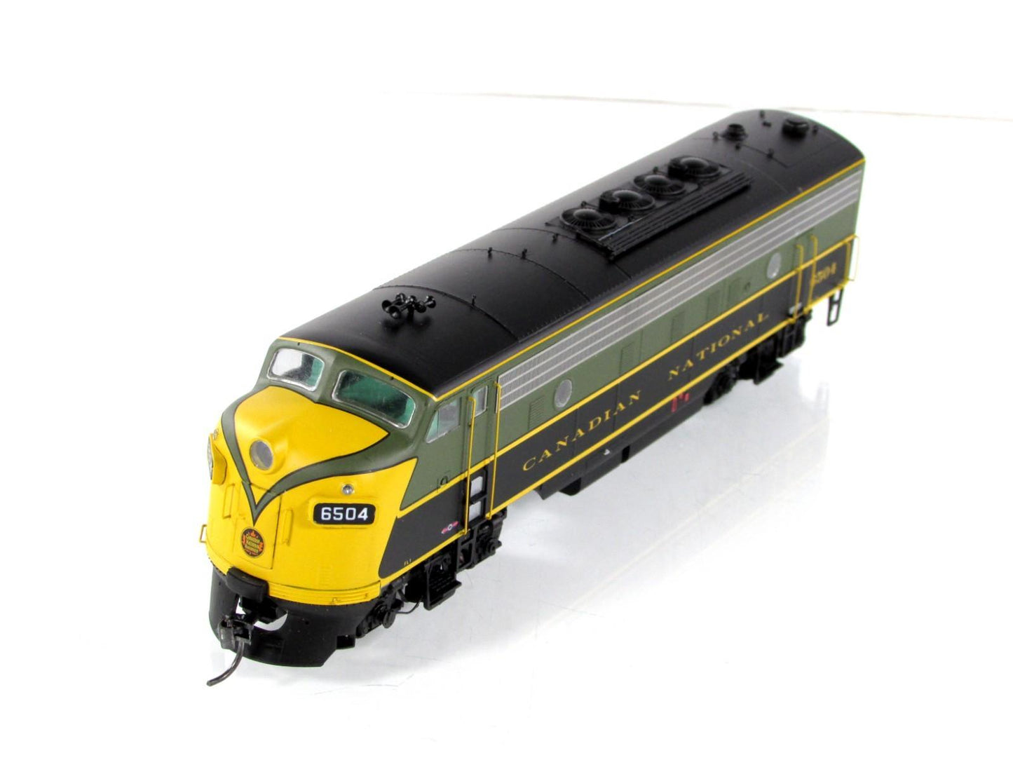 HO Scale ***CANADIAN NATIONAL*** FP9A #6504 -- Intermountain 49987-10, DCC Sound