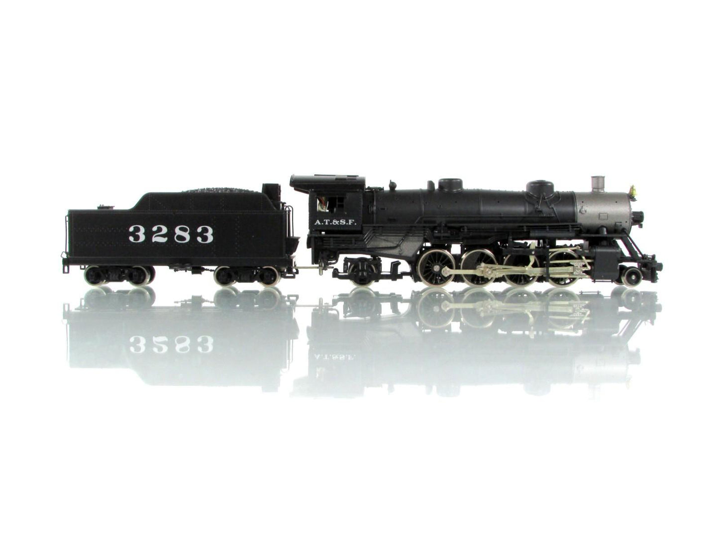 HO Scale ***SANTA FE*** 2-8-2 Steam Locomotive #3283 -- Athearn G9997, DCC Ready
