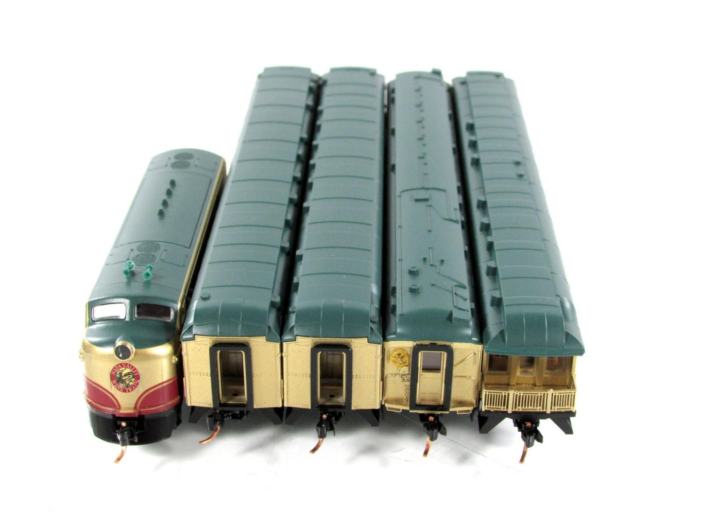 N Scale ***NAPA WINE TRAIN*** Locomotive & Passenger Set - Micro Trains 99301430