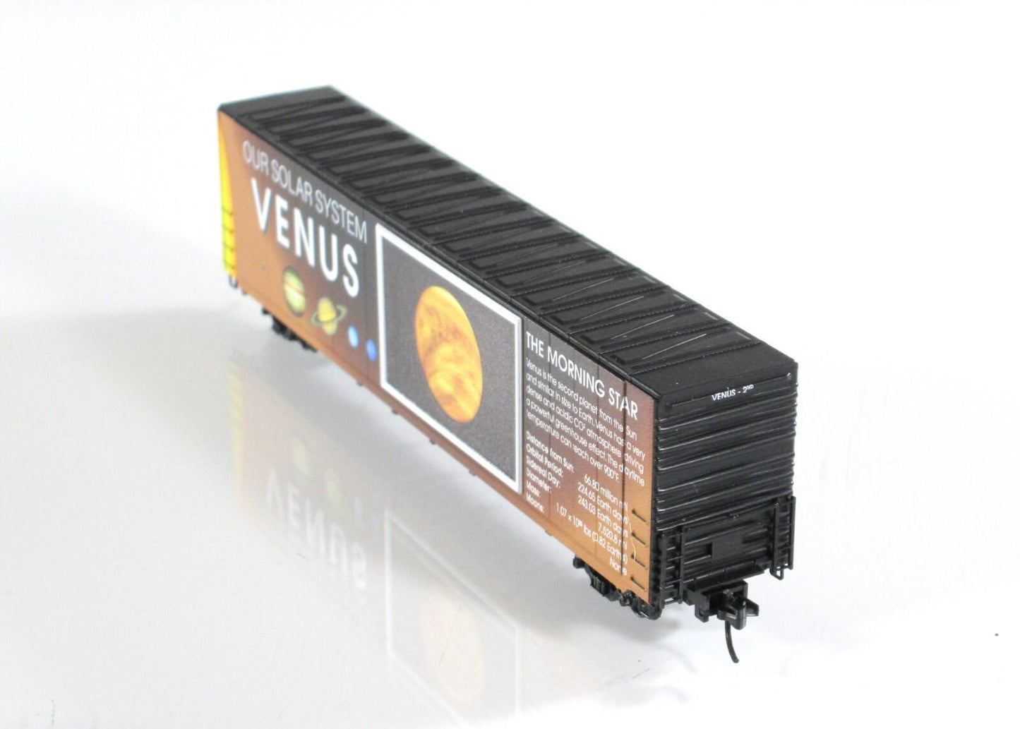 N Scale **VENUS** Solar System Series 60' Box Car -Micro Trains 10200832 LIGHTED