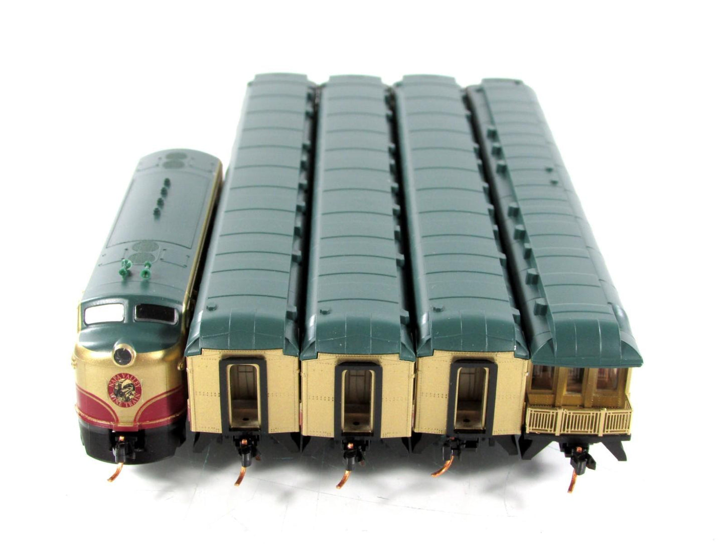 N Scale ***NAPA WINE TRAIN*** Locomotive & Passenger Set - Micro Trains 99301500
