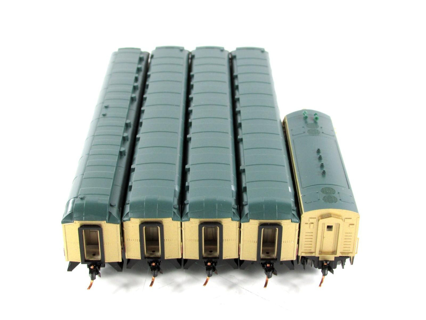 N Scale ***NAPA WINE TRAIN*** Locomotive & Passenger Set - Micro Trains 99301500