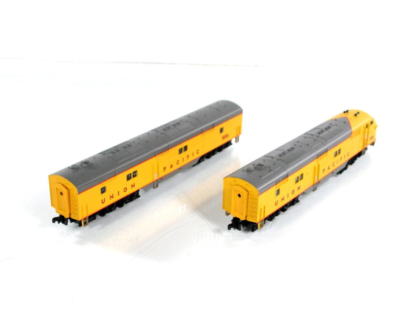 N Scale **UNION PACIFIC** E8 AB, UP 986,988 - Life-Like 7019,7022 - Knuckle Cplr
