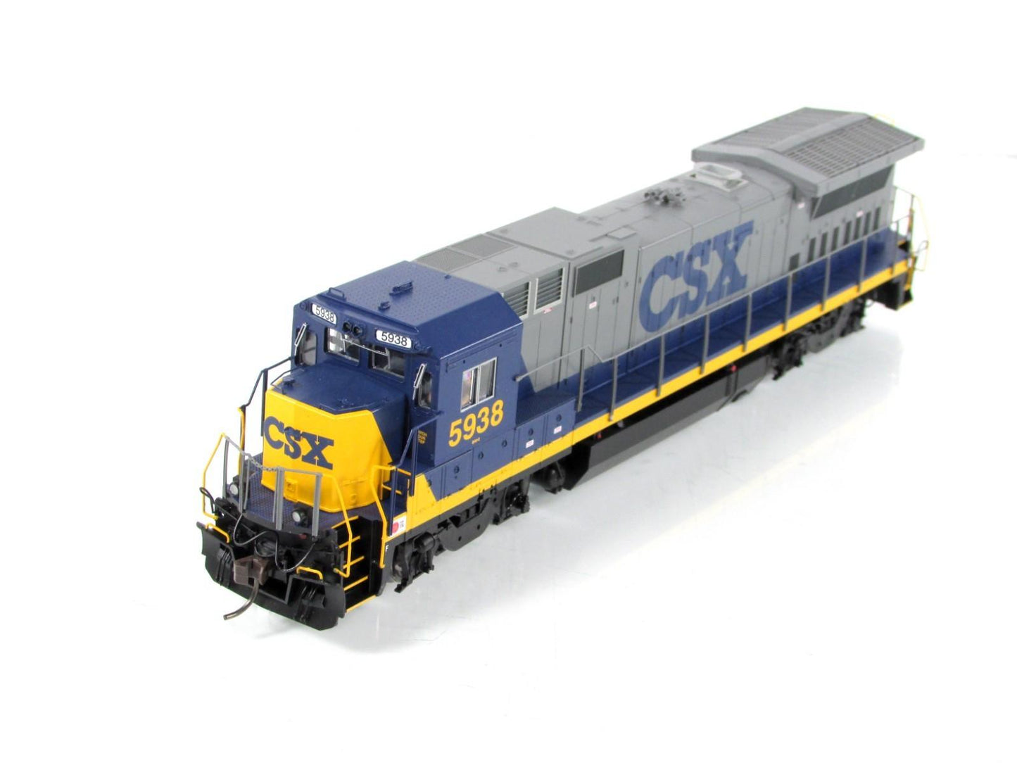 HO Scale ***CSX** Dash 8-40B Locomotive #5938 - Atlas Master 10004314, DCC Sound