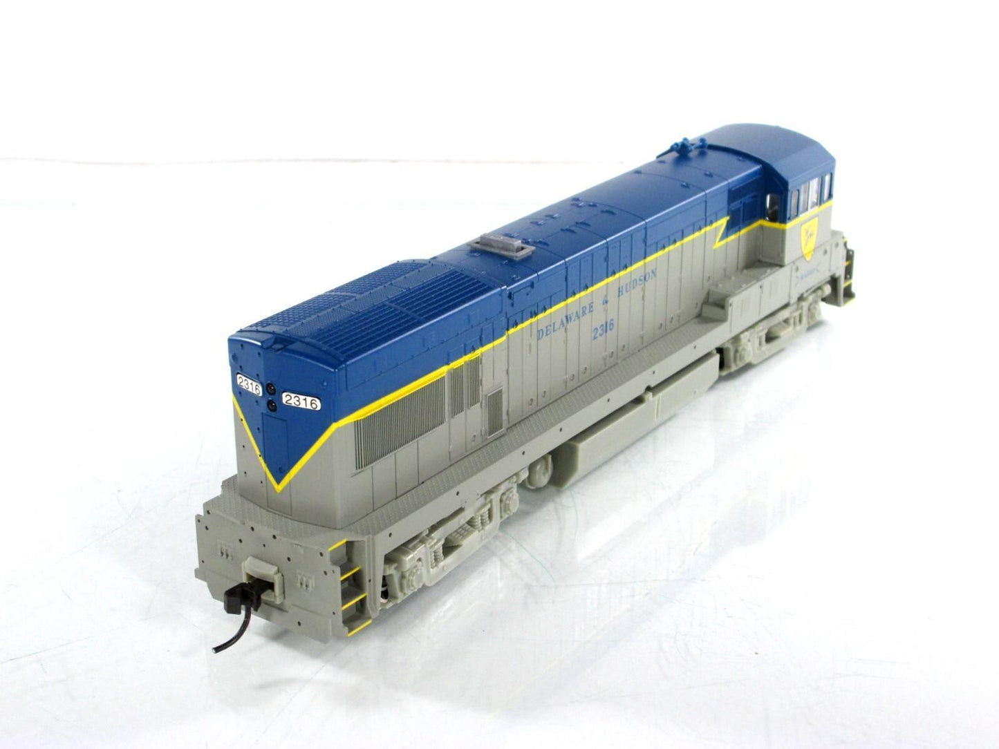HO Scale ***DELAWARE & HUDSON*** GE U23B Locomotive #2316 -- Atlas 8659, DCC Rdy